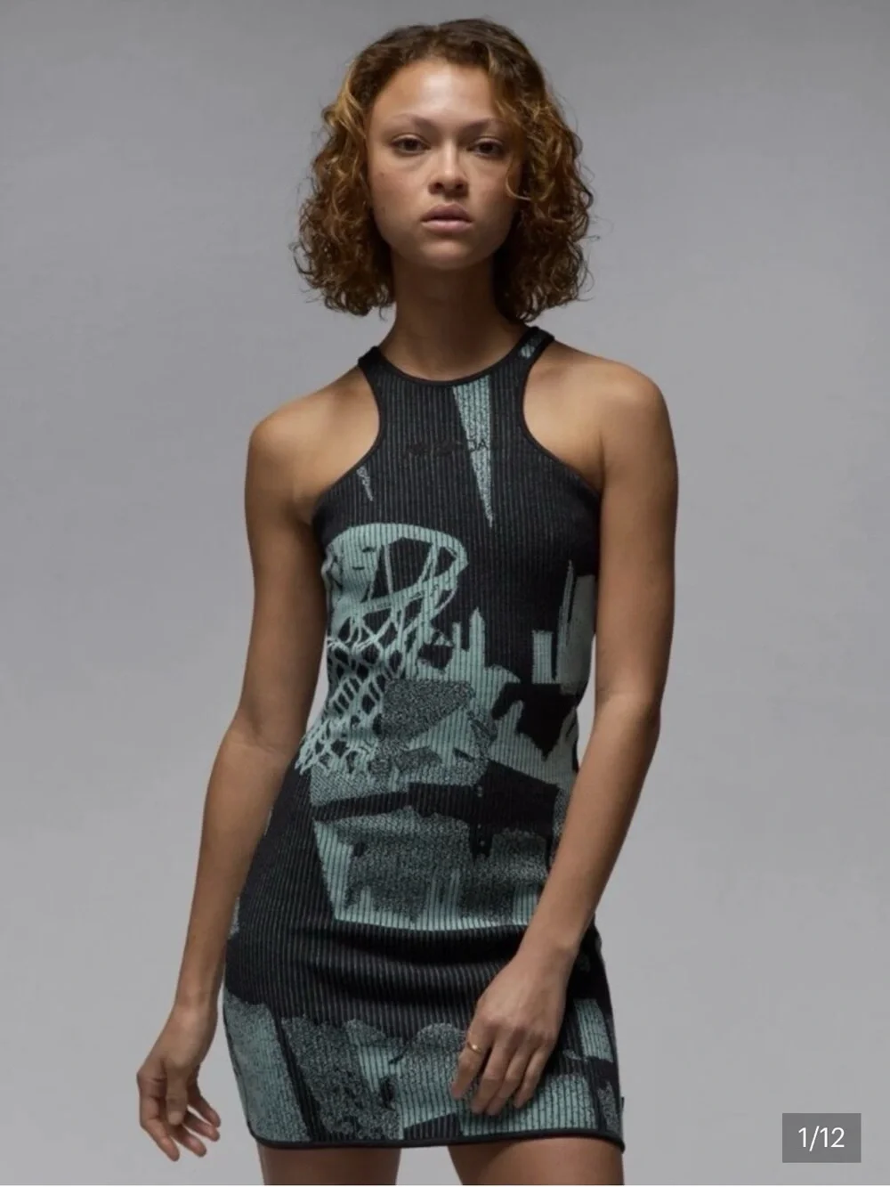 Air Jordan dress size small